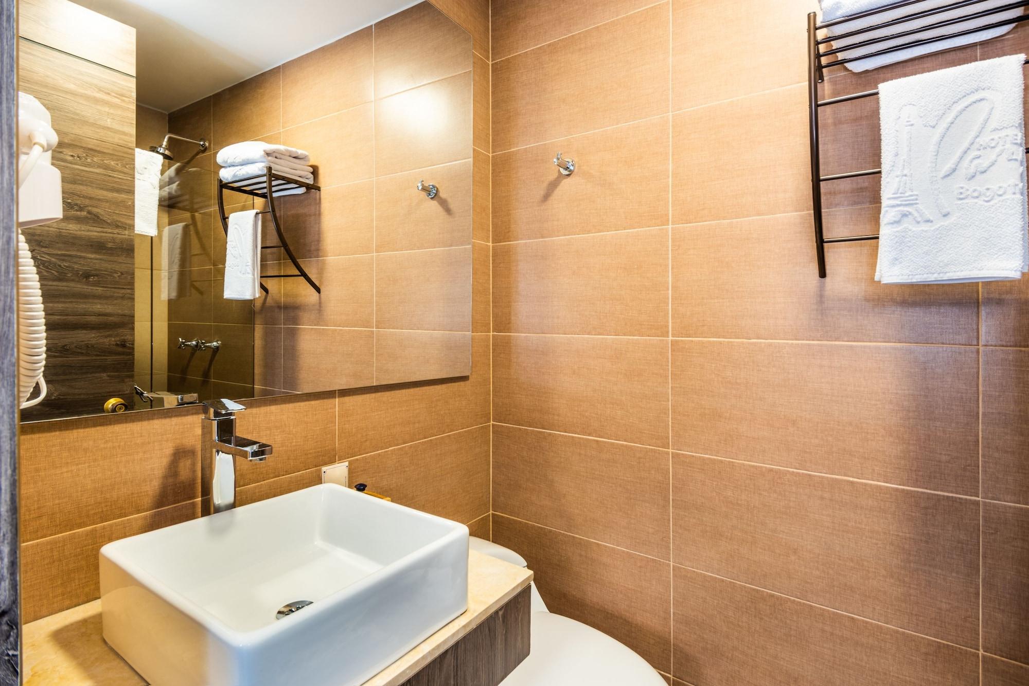 Paris Hotel Bogota Ngoại thất bức ảnh
